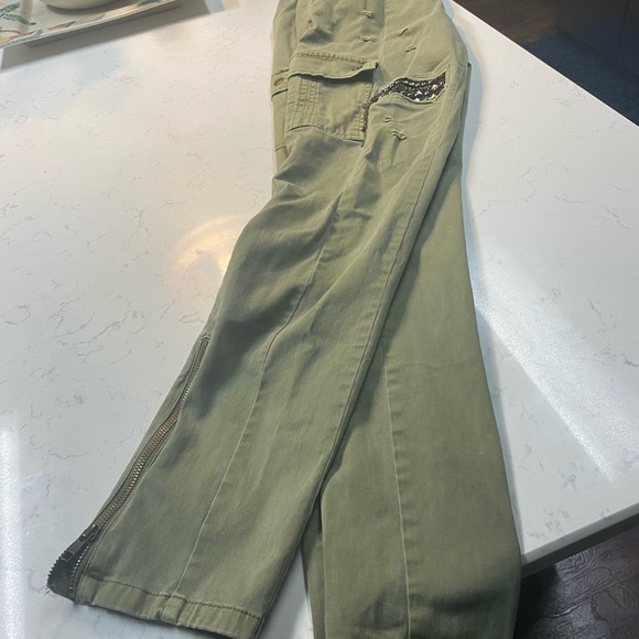 Green size 10 pants - Picture 6 of 8